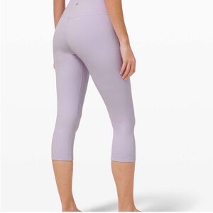 Lululemon Lavender Cropped Leggings- Size 6